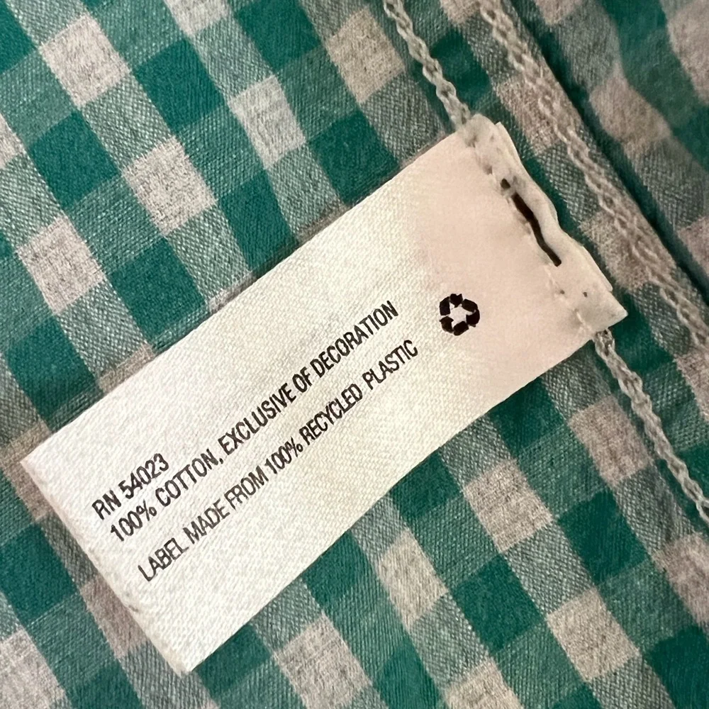 Baby Gap green and white gingham long-sleeve button-down shirt size 4T